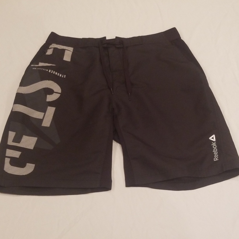 Reebok board shorts size m